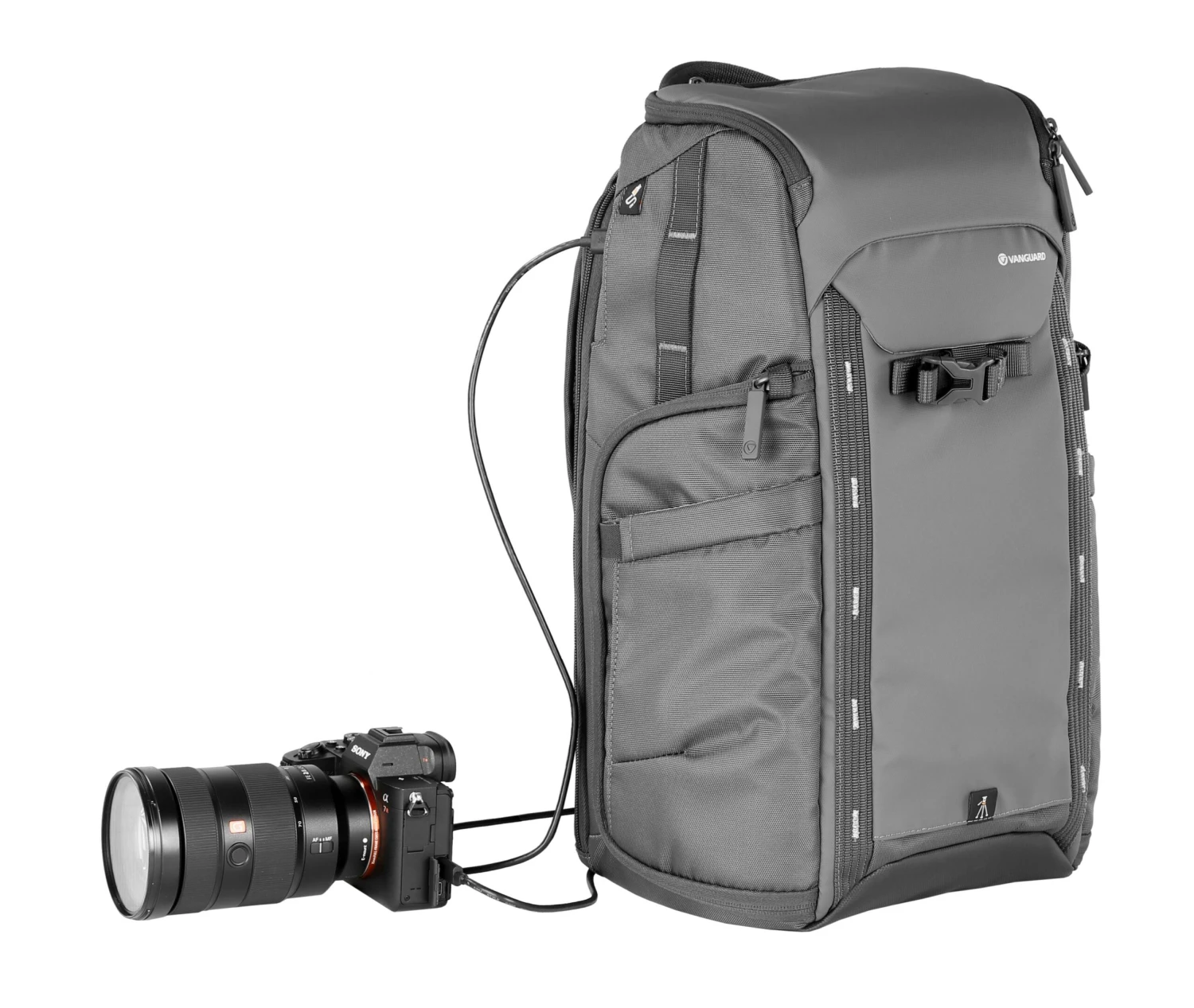 Vanguard VEO ADAPTOR R44 BK Camera Backpack With USB Port - Image 8