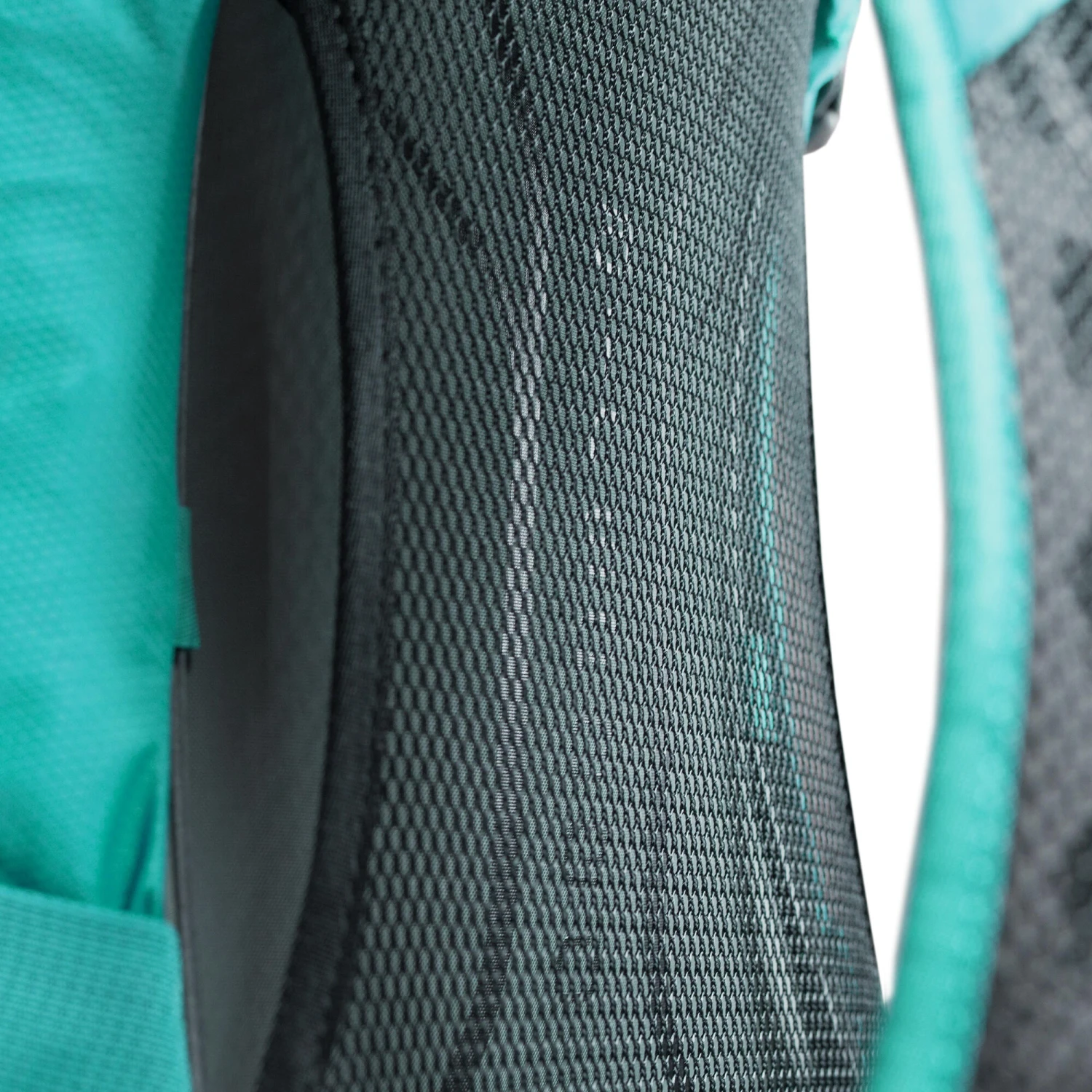 Osprey Hikelite 26 Daypack - Black - Image 5